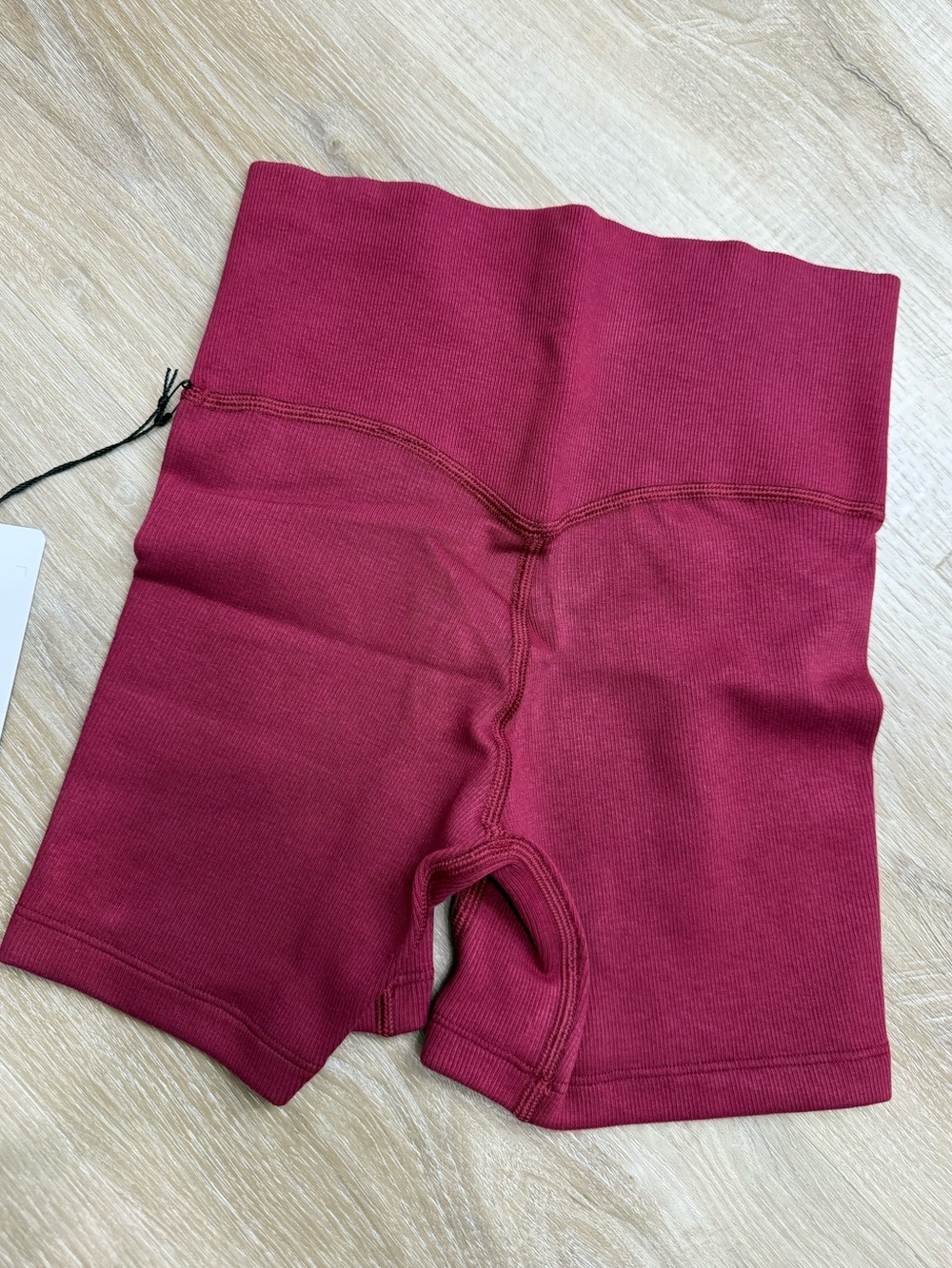 Alo Yoga | Seamless Modal Ribbed Set - Picture 6 of 9